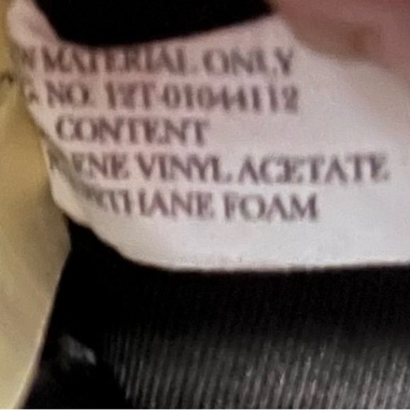 Kate Spade authenticated Purple Protective  Laptop Zip Closure Sleeve 13” - Picture 12 of 14